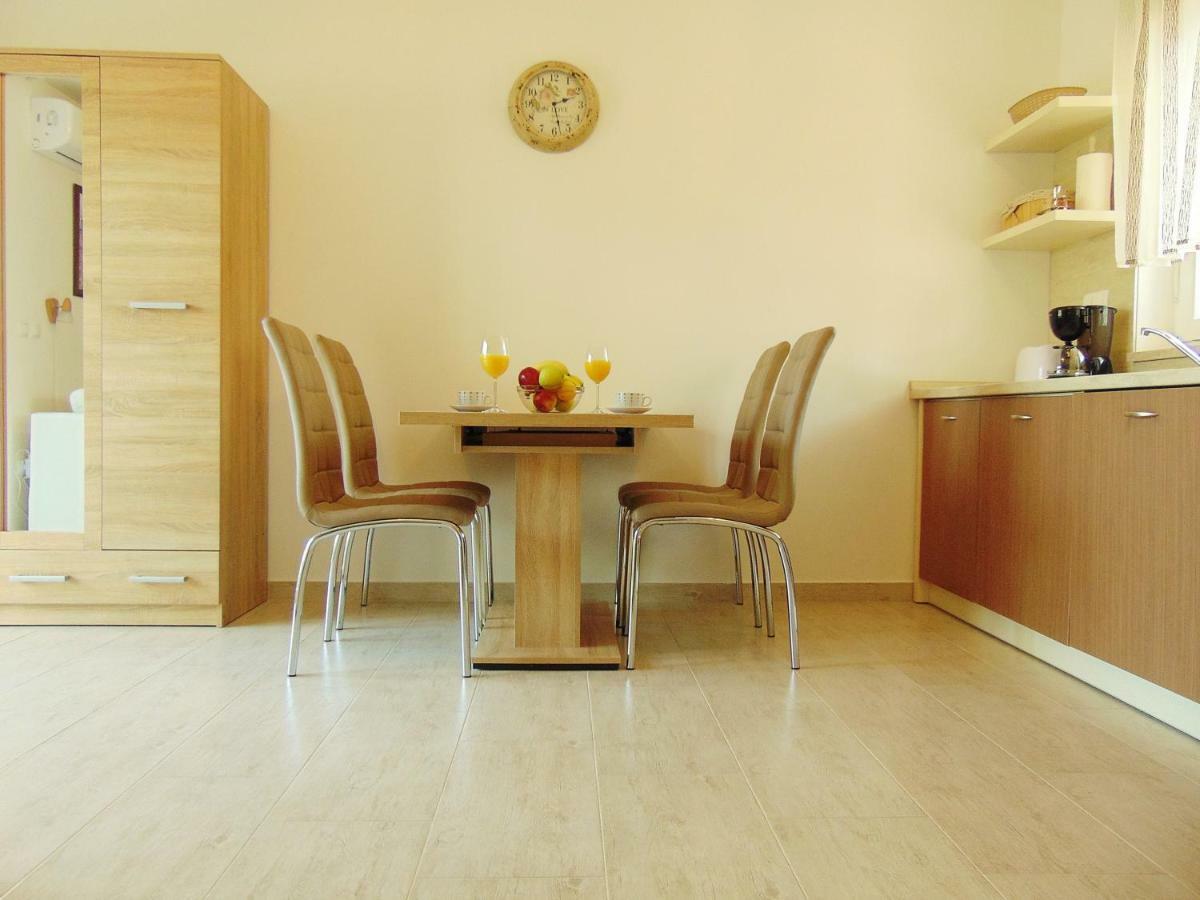 Apartmani Gabriella Βόντιτσε Εξωτερικό φωτογραφία